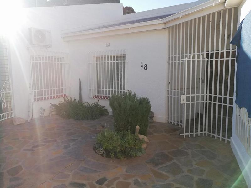 5 Bedroom Property for Sale in Kakamas Northern Cape